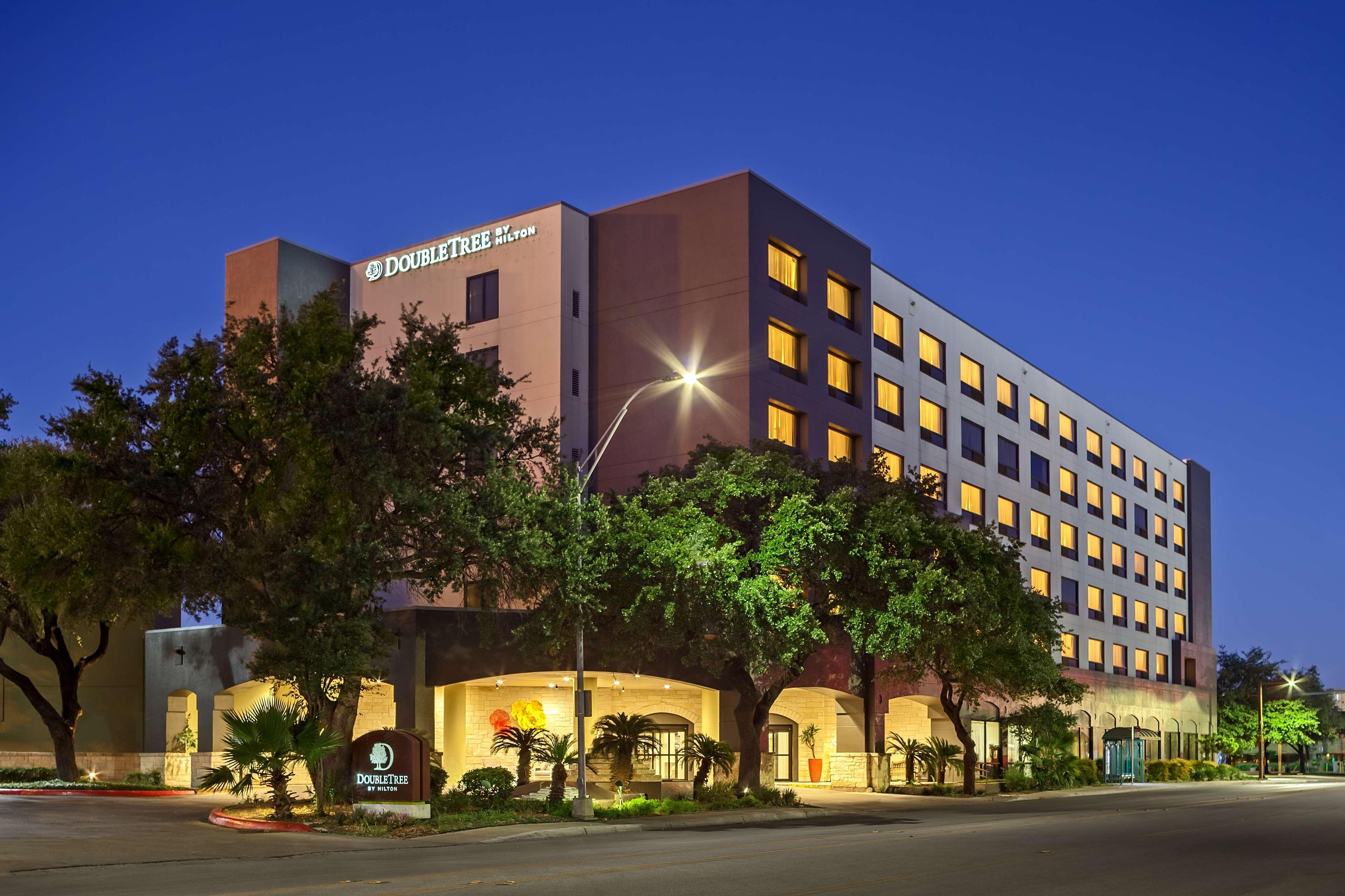 Готель Doubletree By Hilton San Antonio Downtown Екстер'єр фото